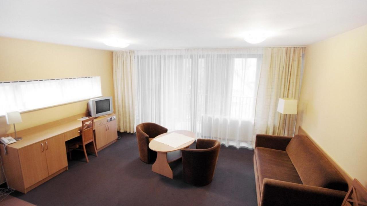 Apartamenty Jesienna Rezydencja Nałęczów Esterno foto